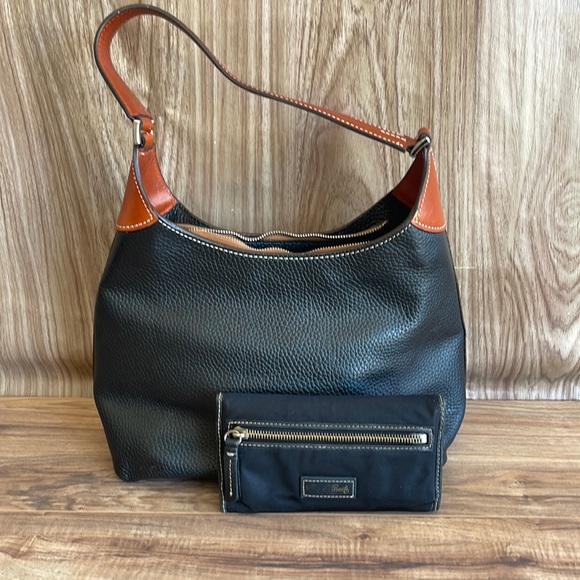 Pre-owned Dooney & Bourke Florentine Leather Hobo w/ wallet - Picture 2 of 16